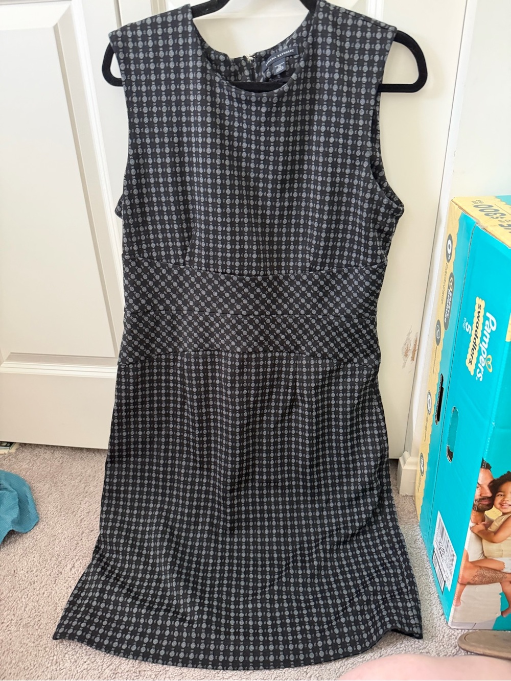 Sleeveless Black & Gray Patterned Midi Dress
